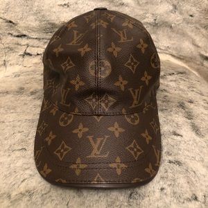 Louis Vuitton leather made in Italy hat Authentic